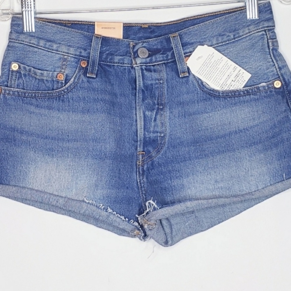 Levi’s shorts